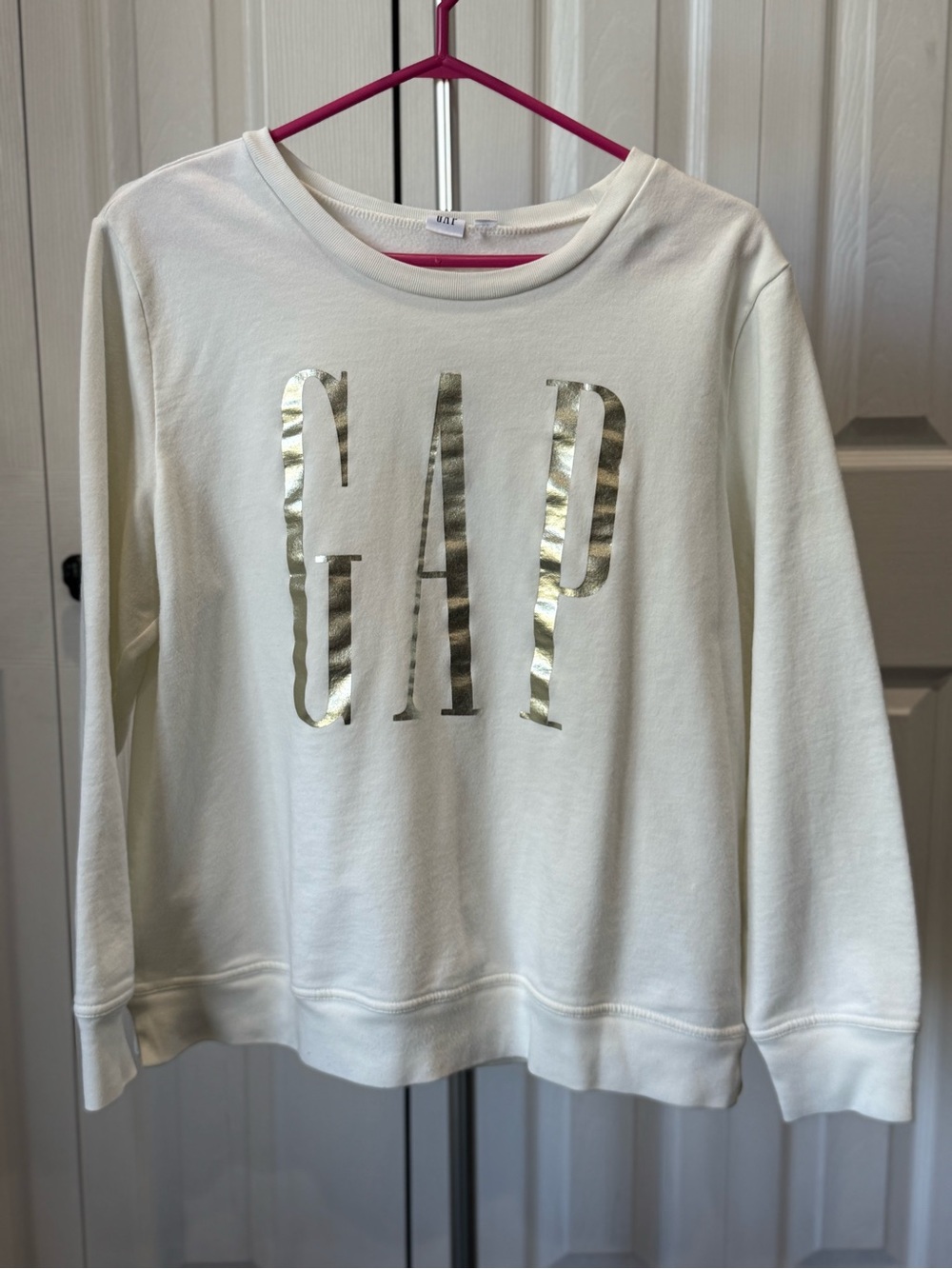 GAP White Sweatshirt with Gold Logo